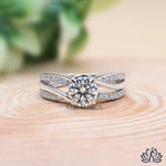 Load image into Gallery viewer, Round Solitaire Diamond Ring - Lab Grown