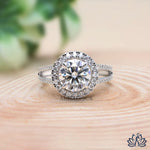 Load image into Gallery viewer, Round Halo Diamond Ring - Lab Grown