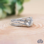 Load image into Gallery viewer, Round Solitaire Diamond Ring - Lab Grown