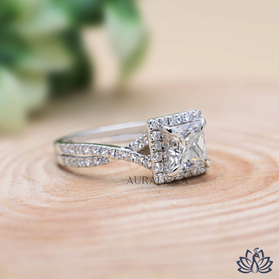 Princess Halo Diamond Engagement Ring - Lab Grown