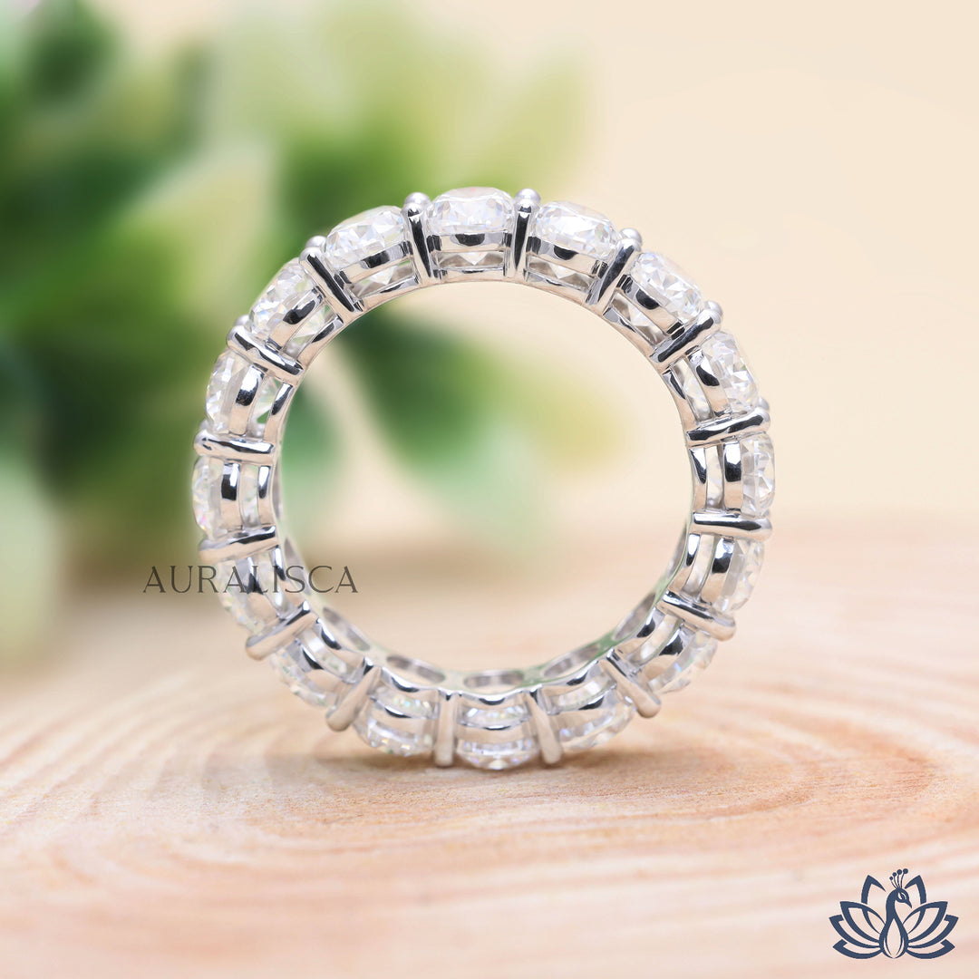 Oval Eternity Diamond Ring (Luxury Band) - Moissanite Diamond