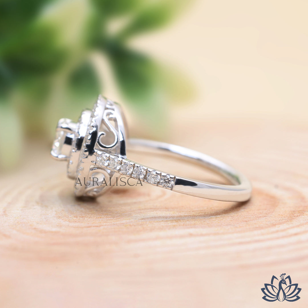Round Halo Diamond Engagement Ring (Vintage Design) - Lab Grown
