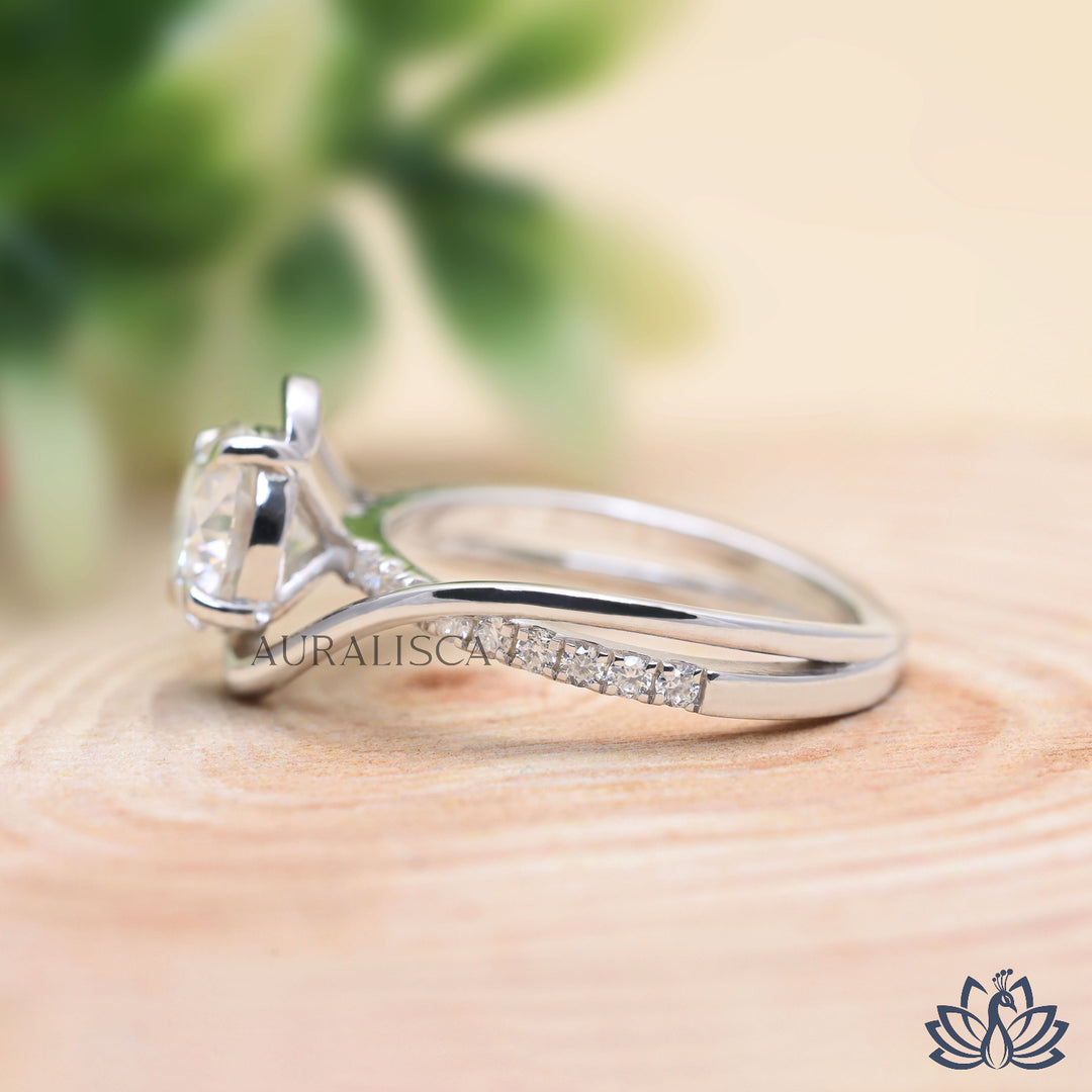 Round Twist Diamond Engagement Ring - Lab Grown