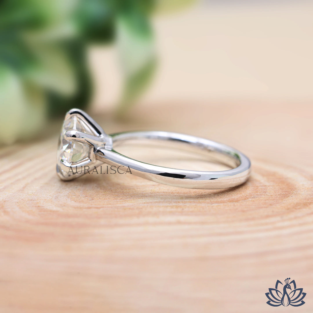 Round Solitaire Diamond Engagement Ring - Lab Grown