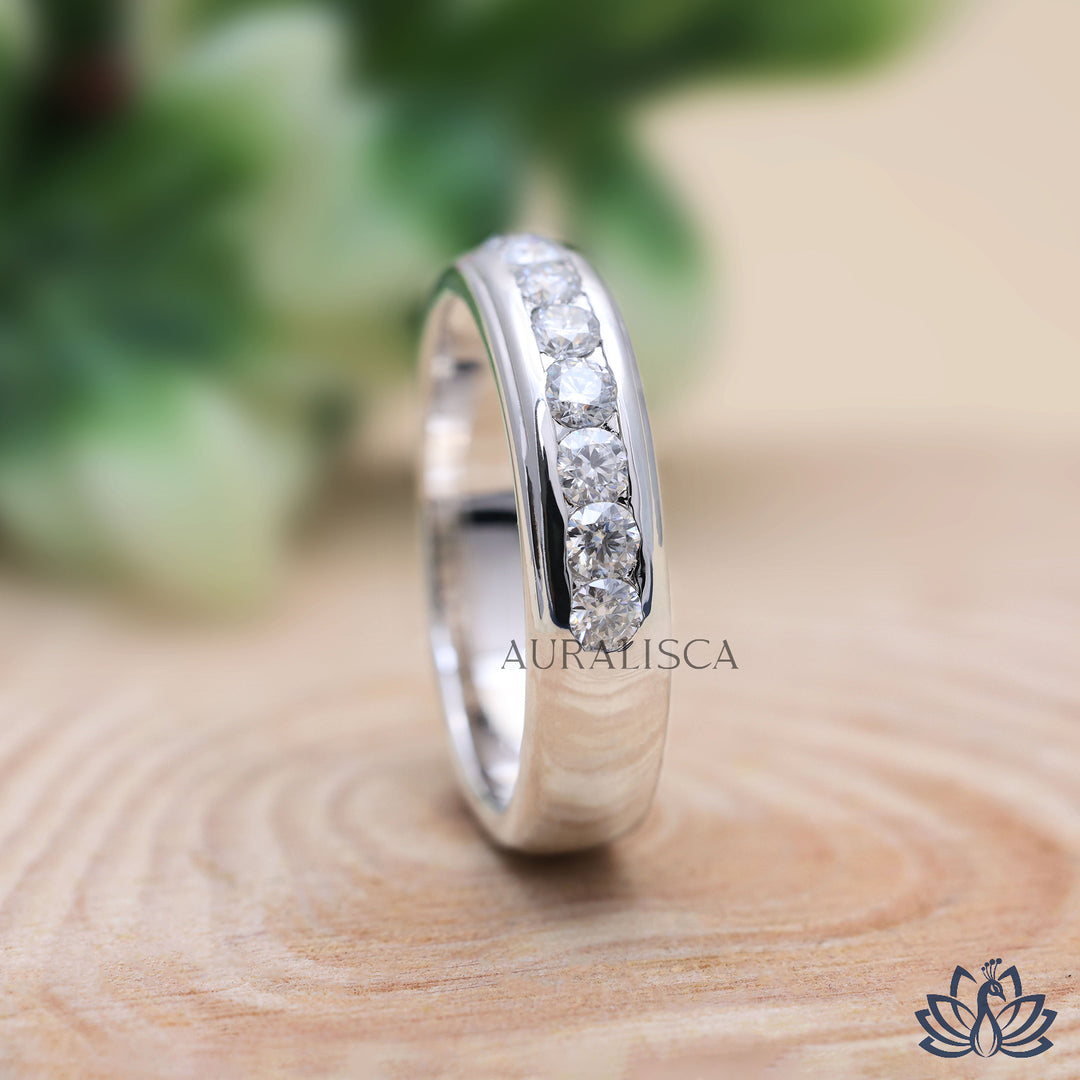 Round Solitaire Diamond Ring - Lab Grown