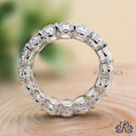 Load image into Gallery viewer, Oval Eternity Diamond Band - Moissanite Diamond