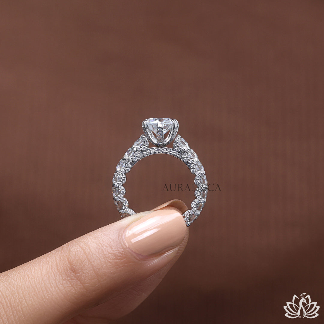 Round Halo Diamond Engagement Ring - Lab Grown