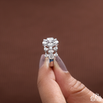 Load image into Gallery viewer, Multi Stone Diamond Cluster Band - AJR077