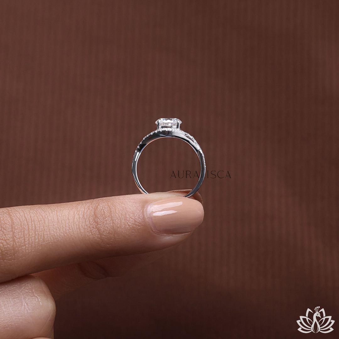 Round Twist Halo Diamond Ring - Lab Grown