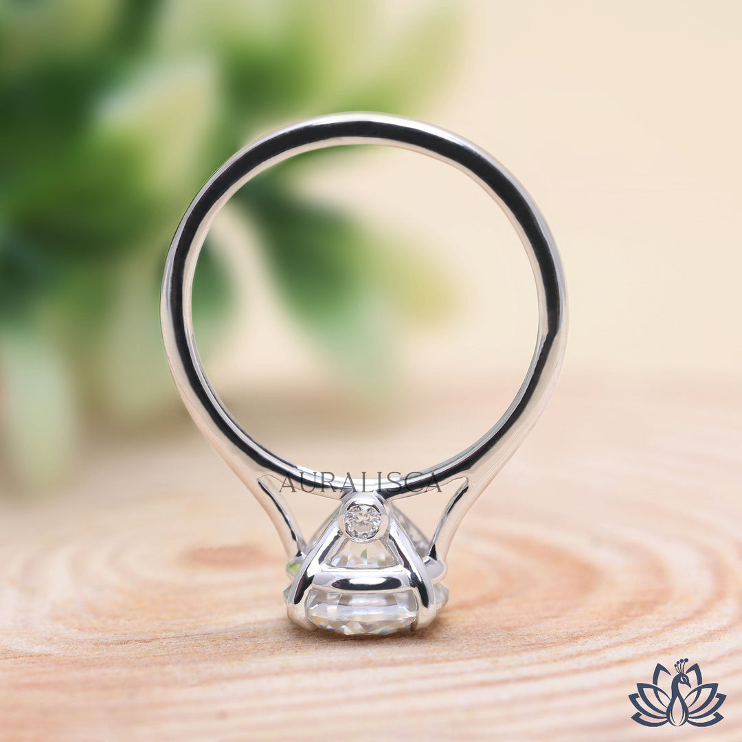 Round Solitaire Diamond Engagement Ring (Classic Prong) - Lab Grown