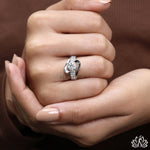 Load image into Gallery viewer, Round Designer Diamond Ring - Lab Grown