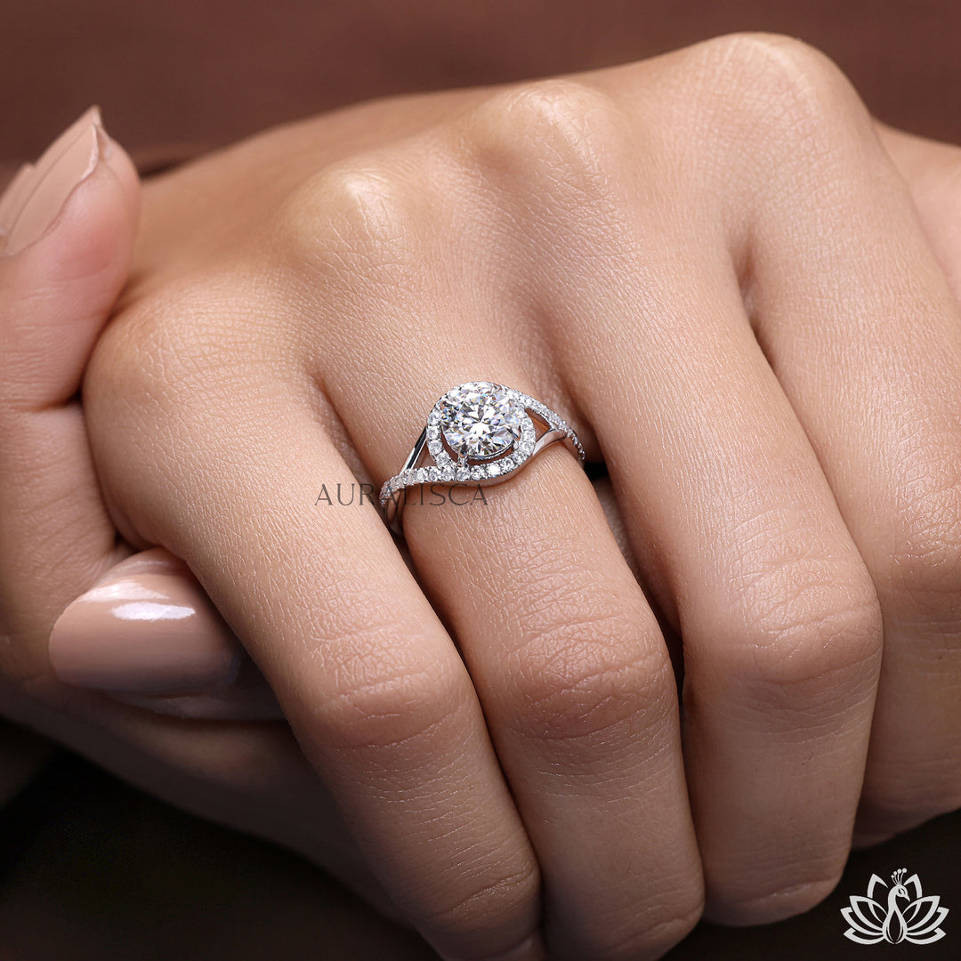 Round Twist Halo Diamond Ring - Lab Grown