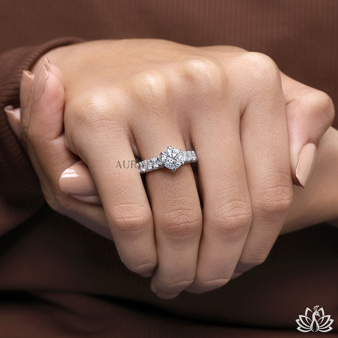 Round Halo Diamond Engagement Ring - Lab Grown