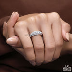 Load image into Gallery viewer, Round Statement Diamond Band Ring - Lab Grown